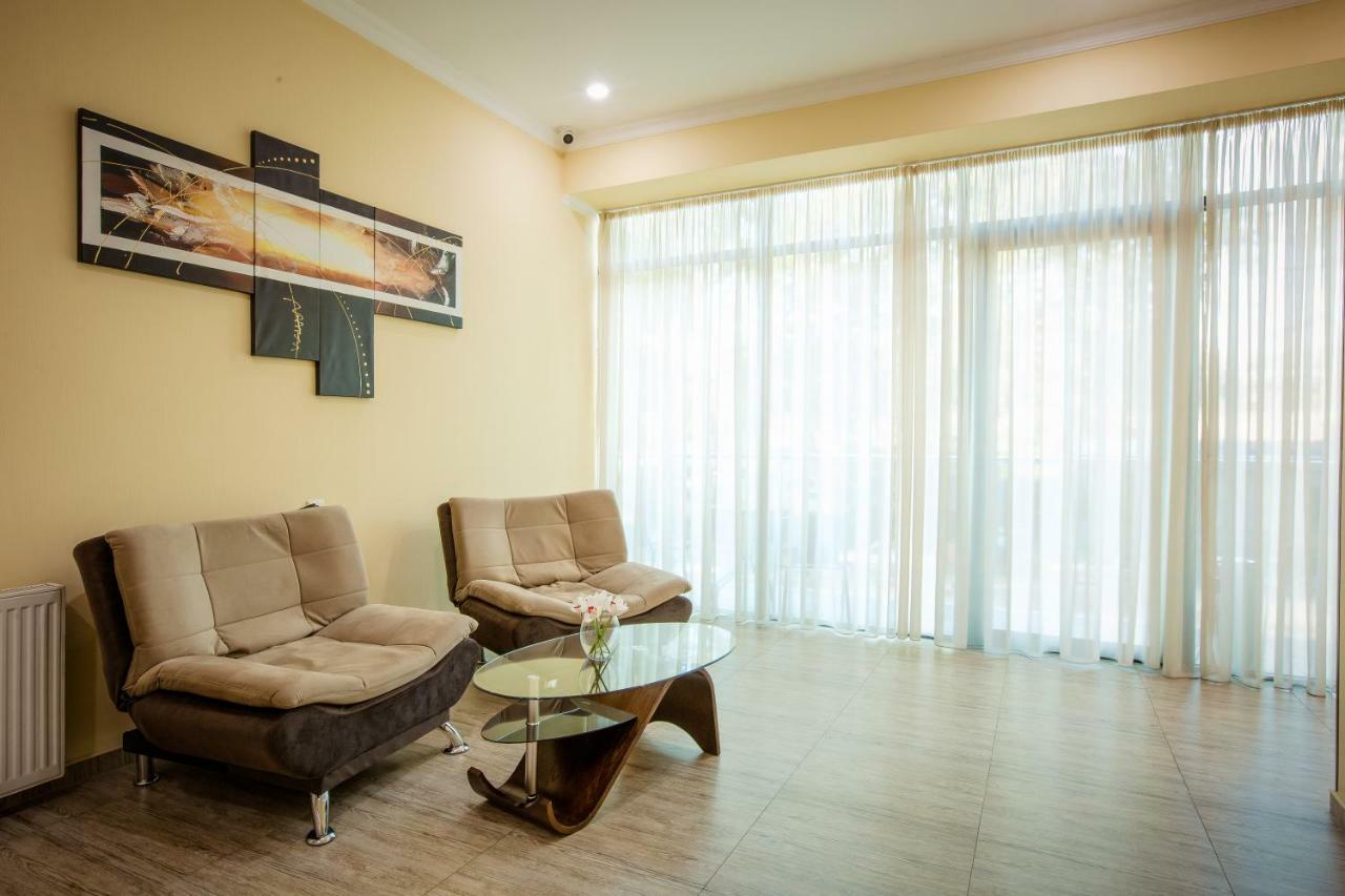 Hotel Comfort Τυφλίδα Εξωτερικό φωτογραφία